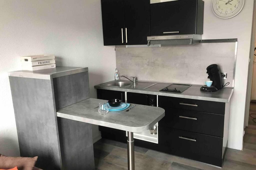 La Plage Superbe Studio Refait A Neuf Calais Ngoại thất bức ảnh